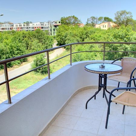 Hotel Feniks 로제넷츠 외부 사진