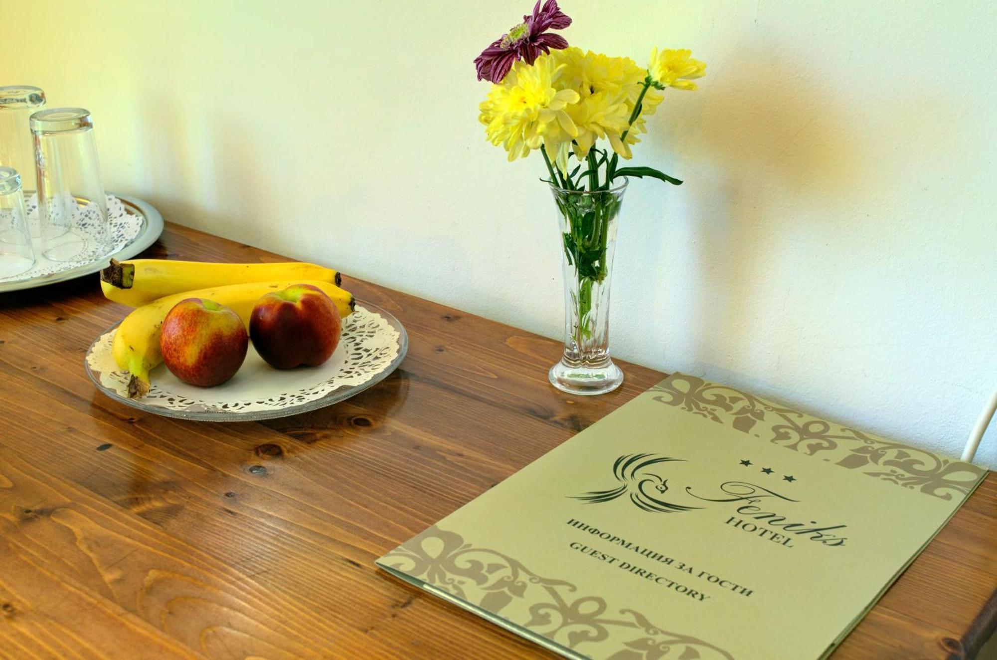 Hotel Feniks 로제넷츠 외부 사진